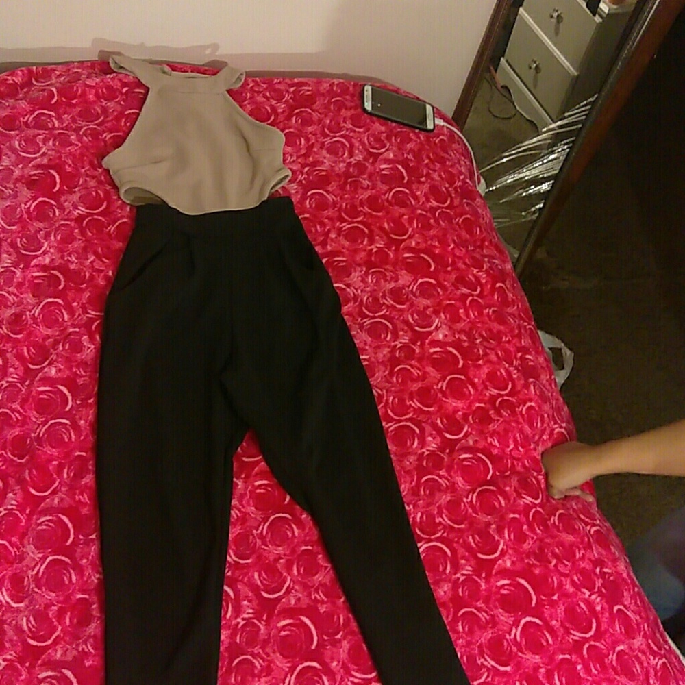 Charlotte Russe Cutout Jumpsuit sz XS